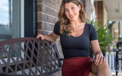 Windsor pop singer hopes to win L.A. performance opportunity